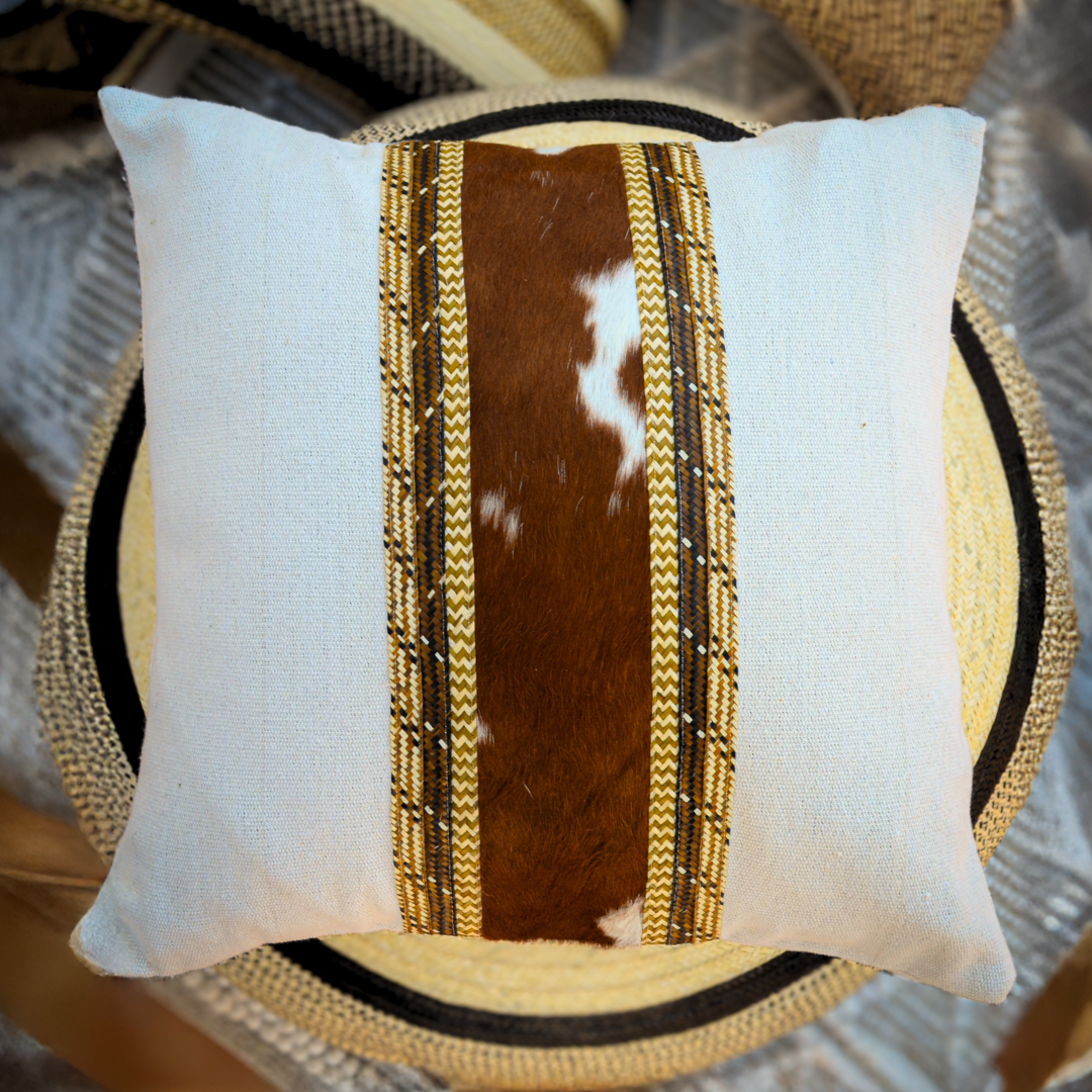 132 Cojín Piel Palm